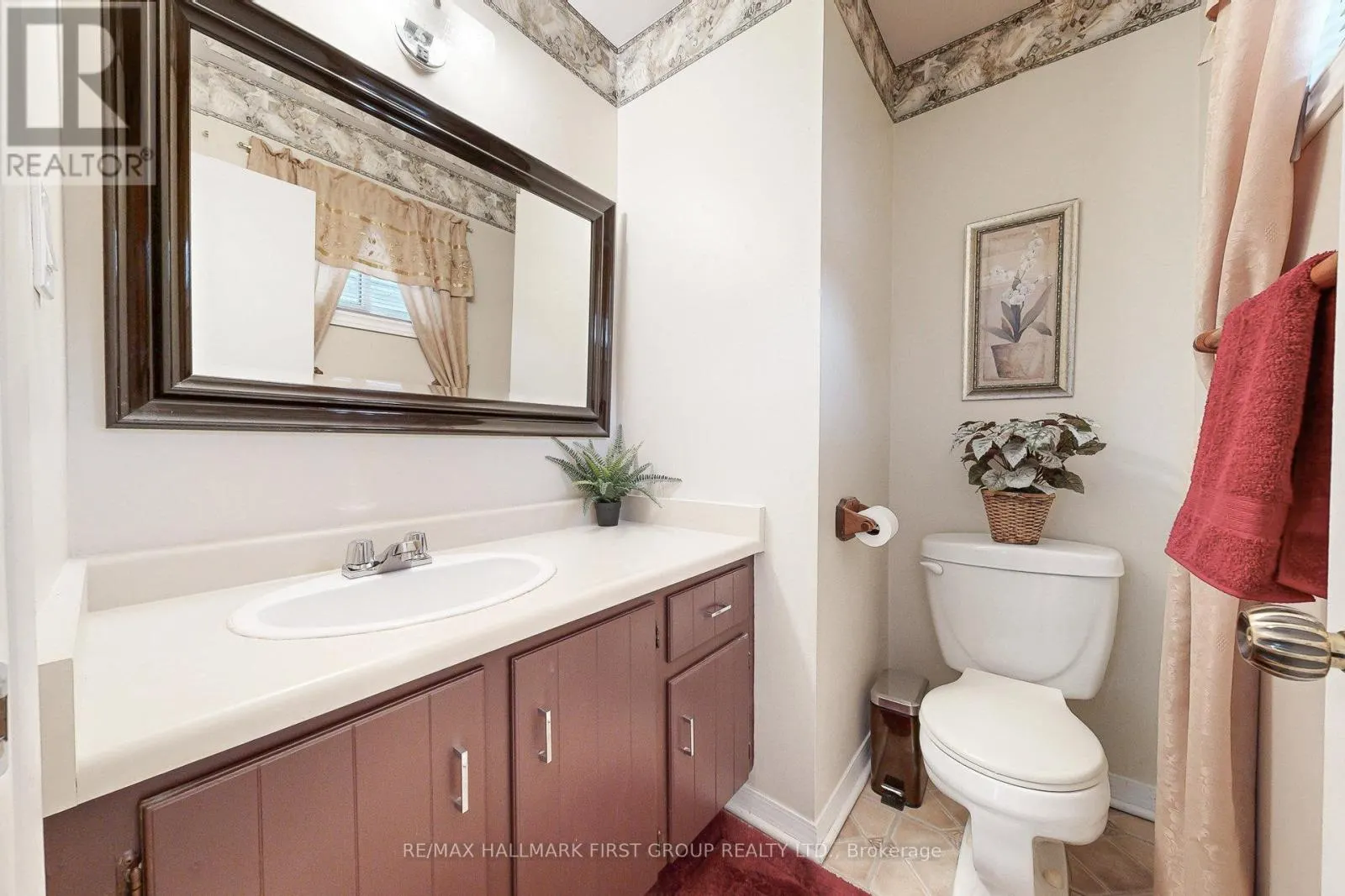 512 CREEKVIEW CIRCLE