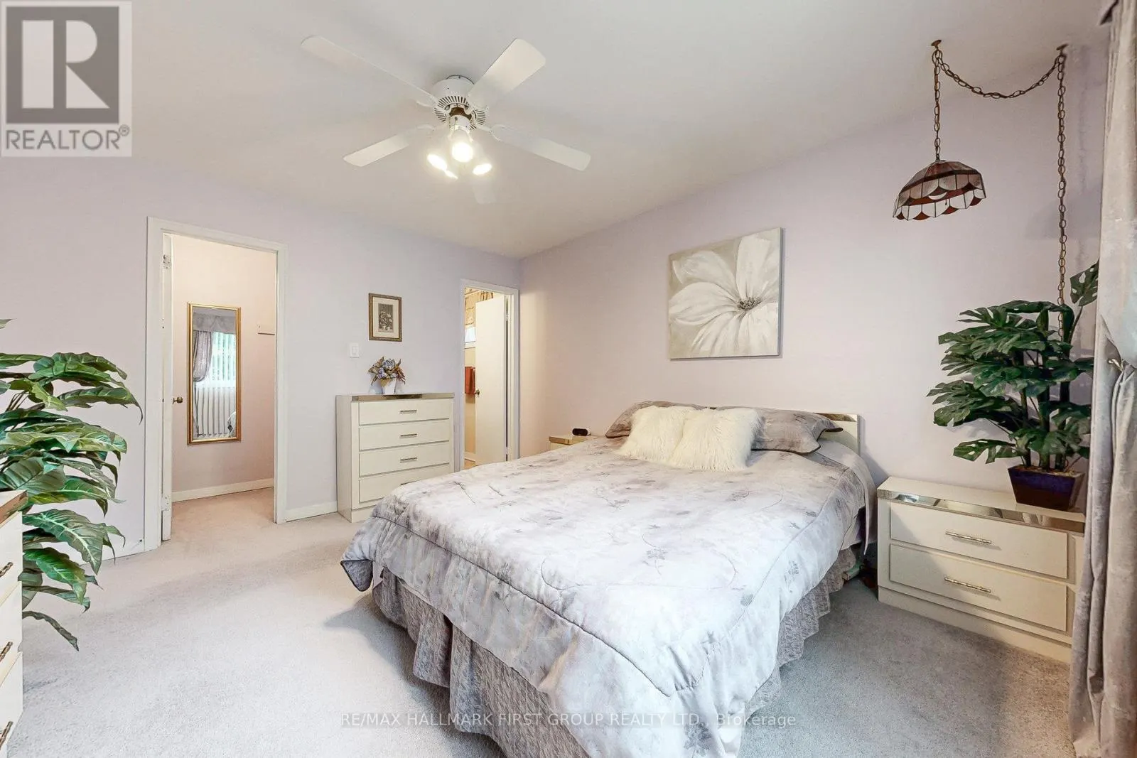 512 CREEKVIEW CIRCLE