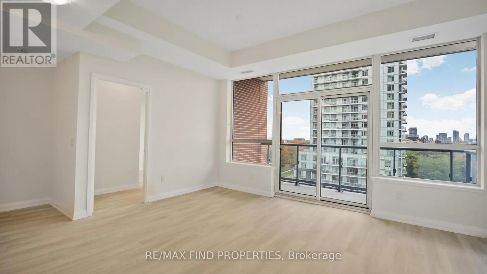 1002 - 3260 SHEPPARD AVENUE E