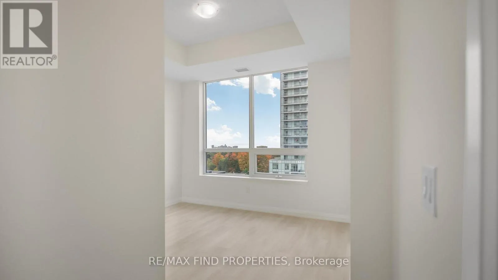 1002 - 3260 SHEPPARD AVENUE E