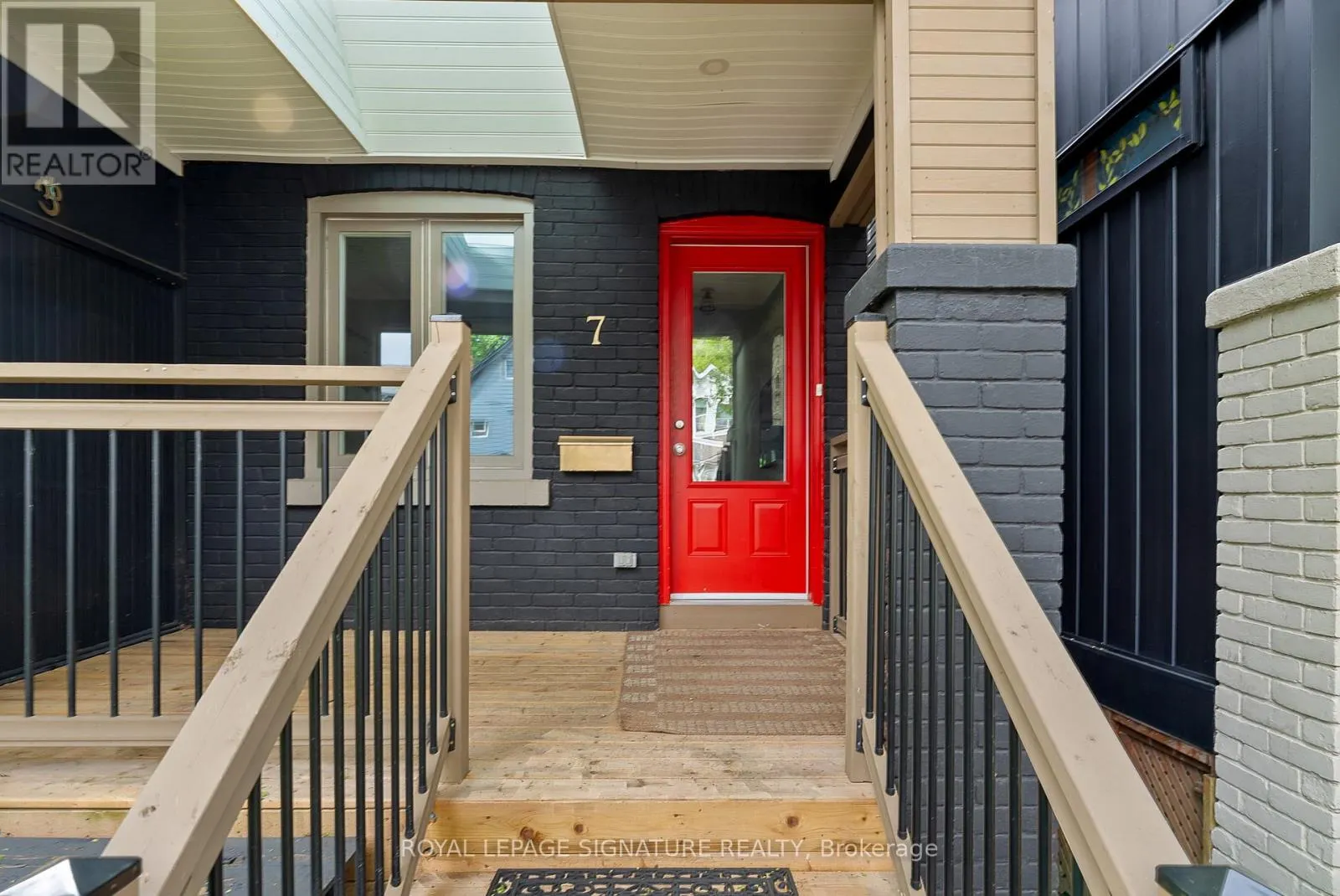 7 NORWAY AVENUE