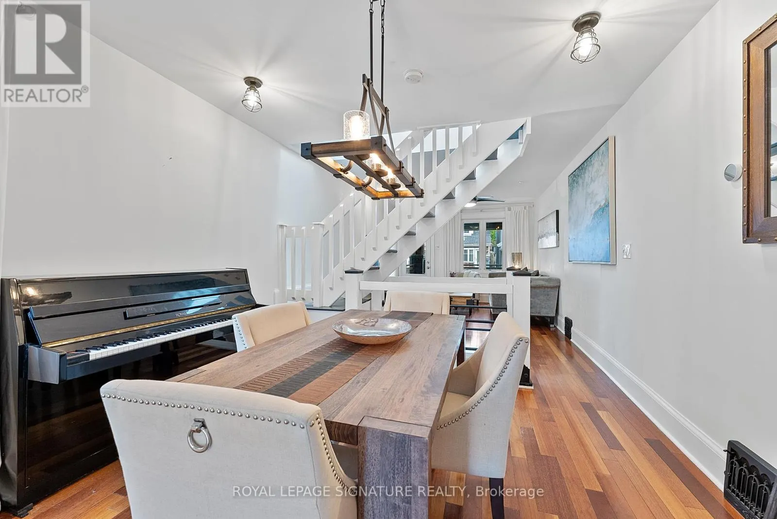 7 NORWAY AVENUE