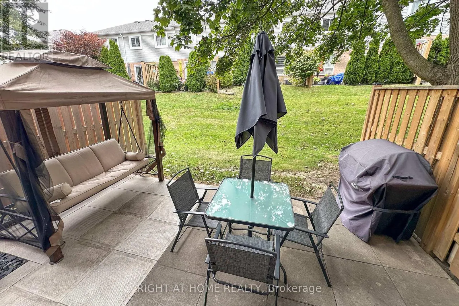 204 - 10 BASSETT BOULEVARD