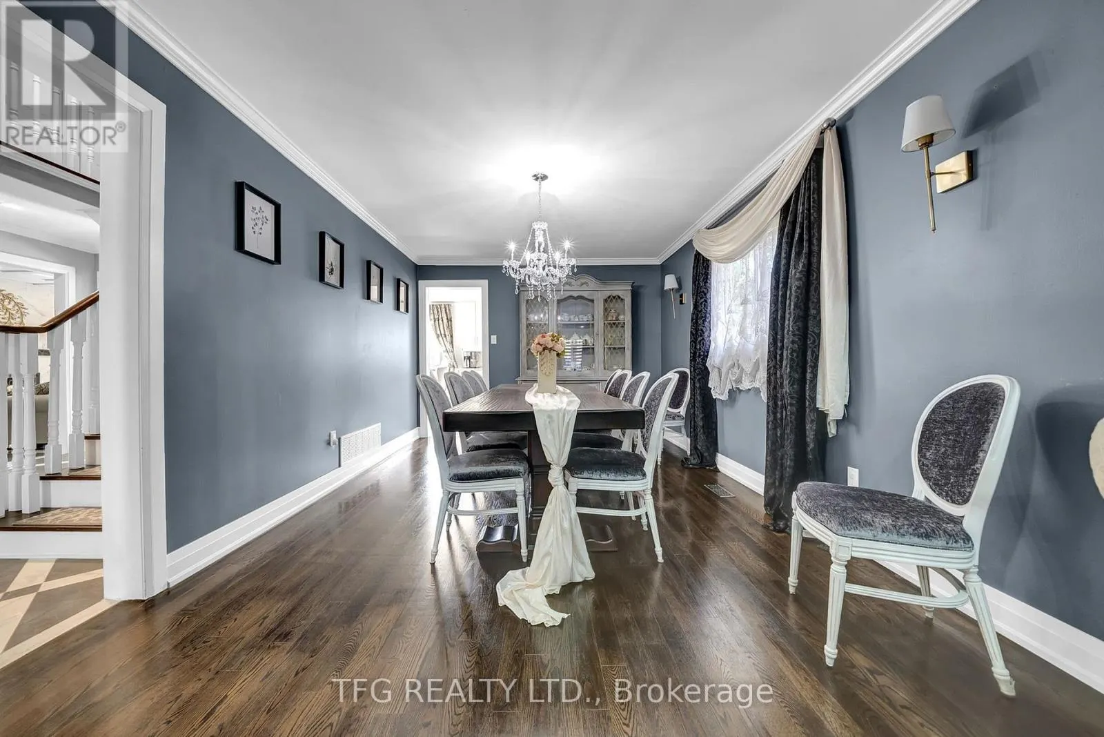 32 FALSTAFF CRESCENT