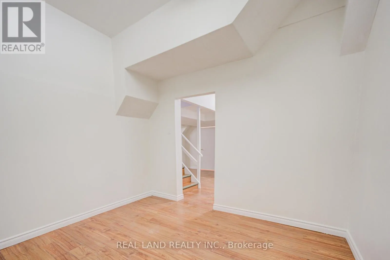 46 WINTERMUTE BOULEVARD