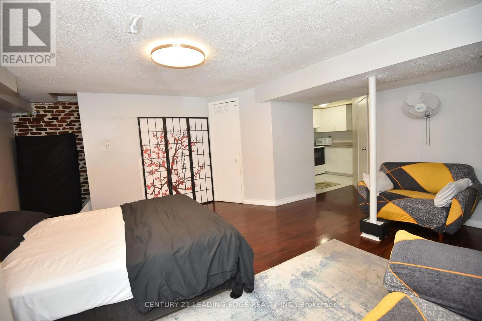 35 HORSELEY HILL DRIVE