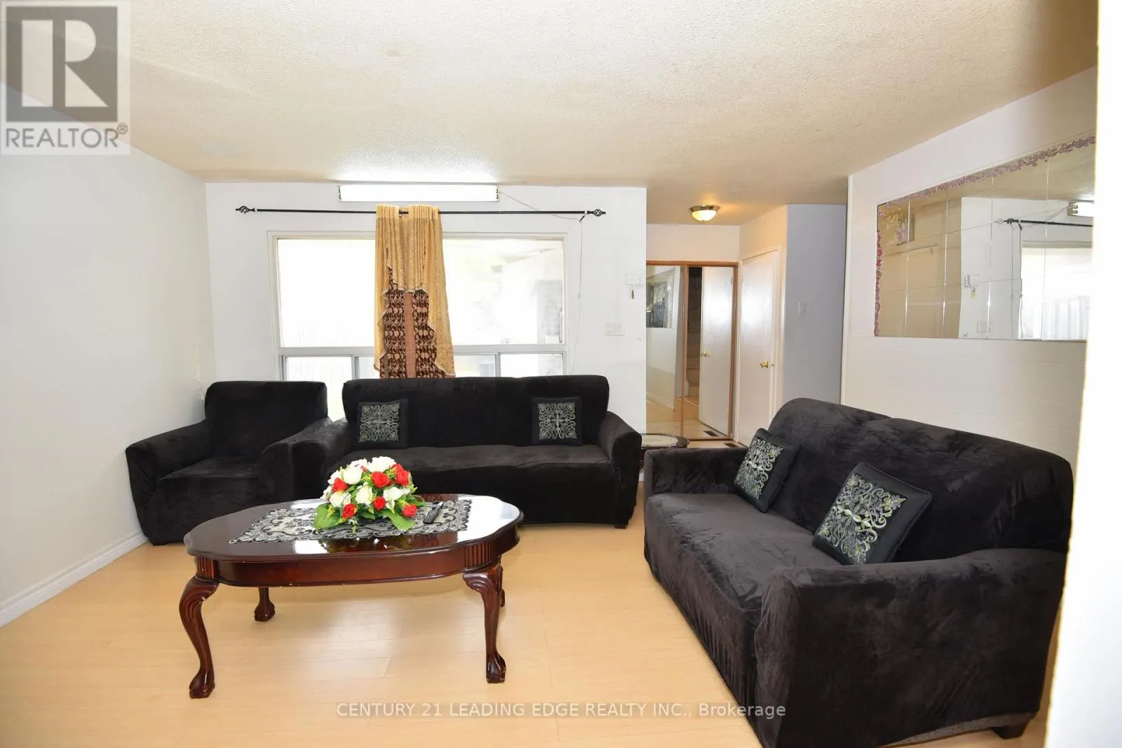 35 HORSELEY HILL DRIVE