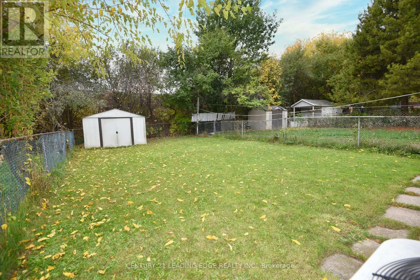 35 HORSELEY HILL DRIVE