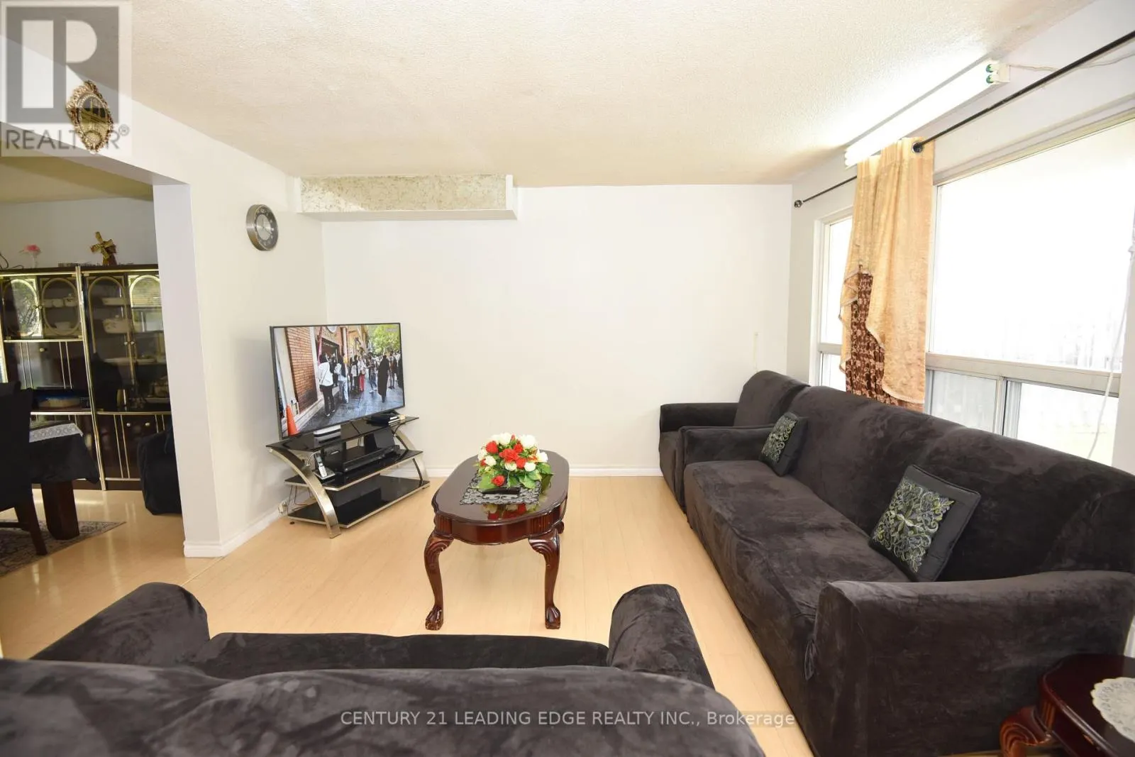 35 HORSELEY HILL DRIVE