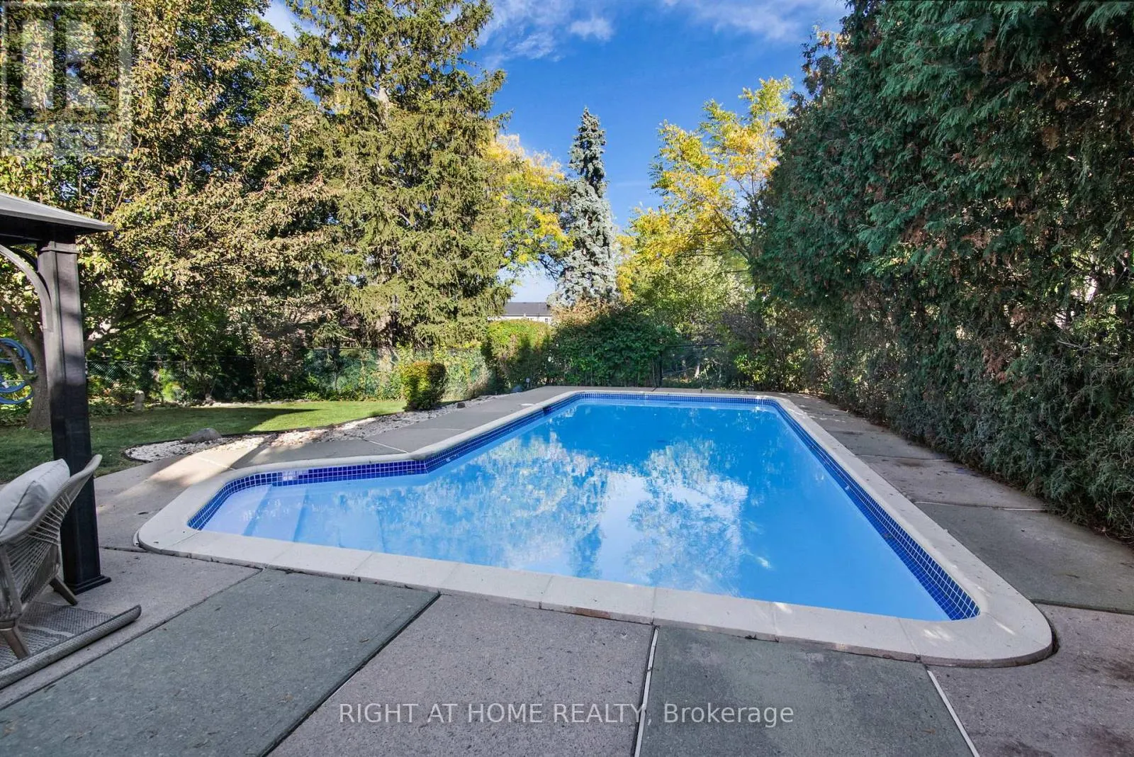 47 DORMINGTON DRIVE