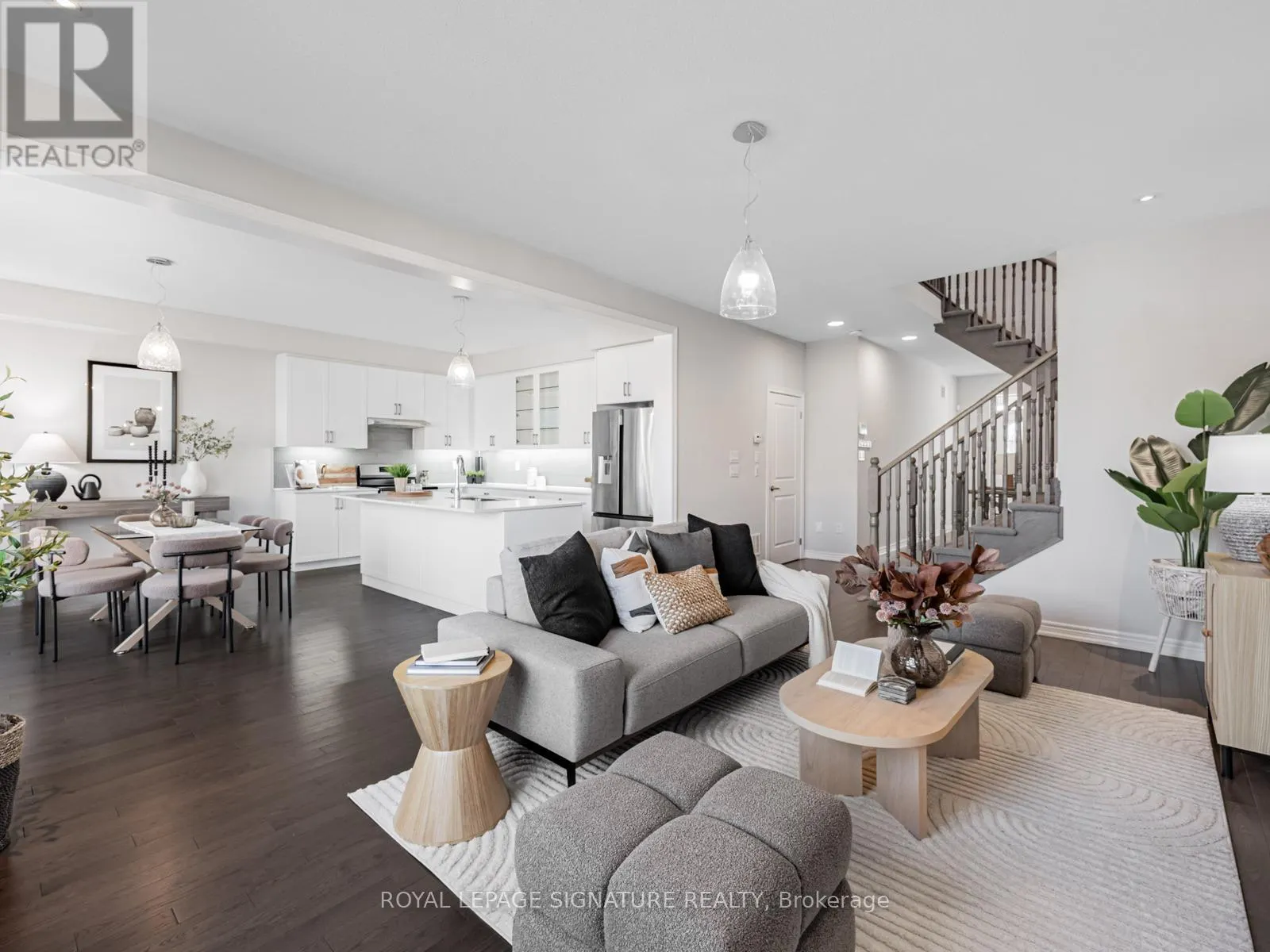 135 WOOLACOTT LANE