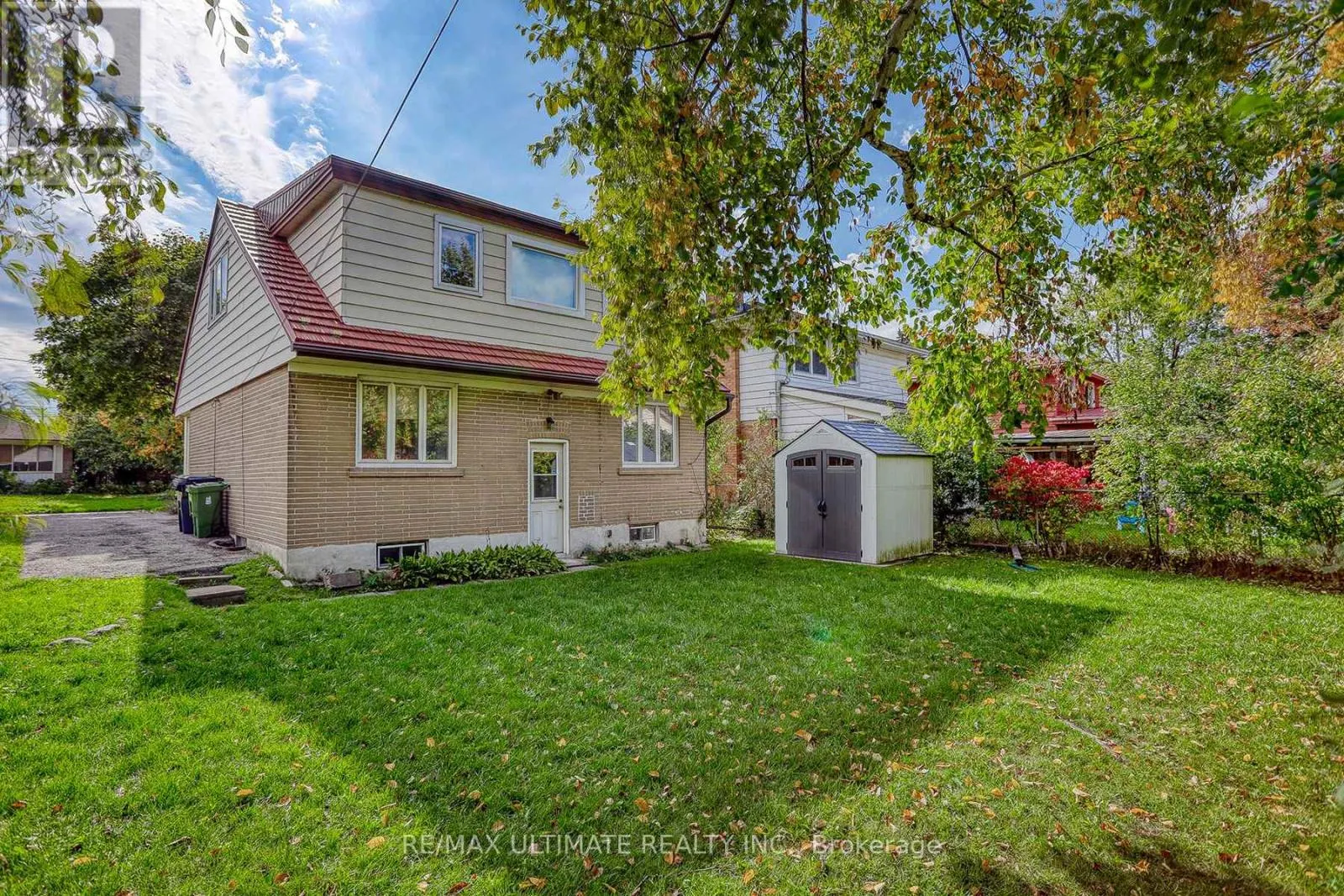 40 TREVERTON DRIVE