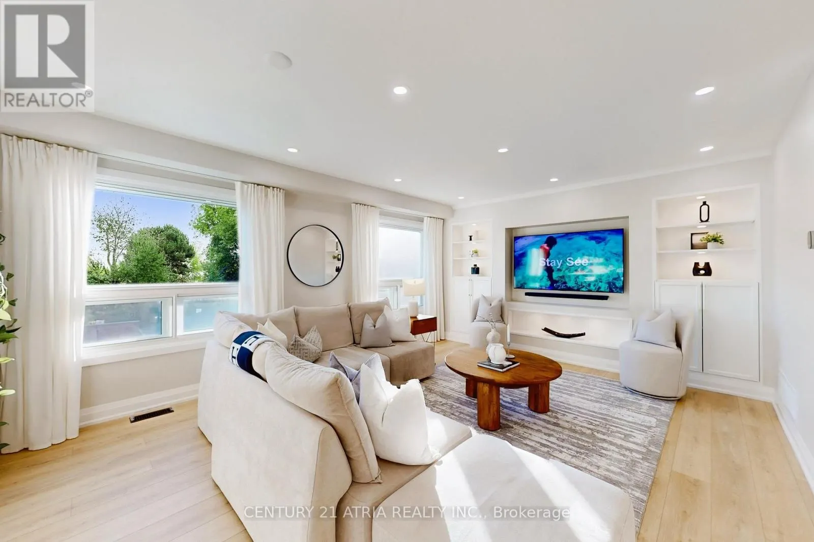 60 HUXTABLE LANE