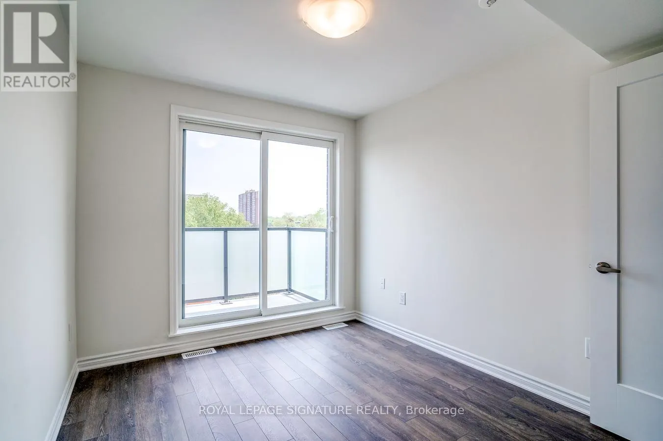 503 - 2791 EGLINTON AVENUE E