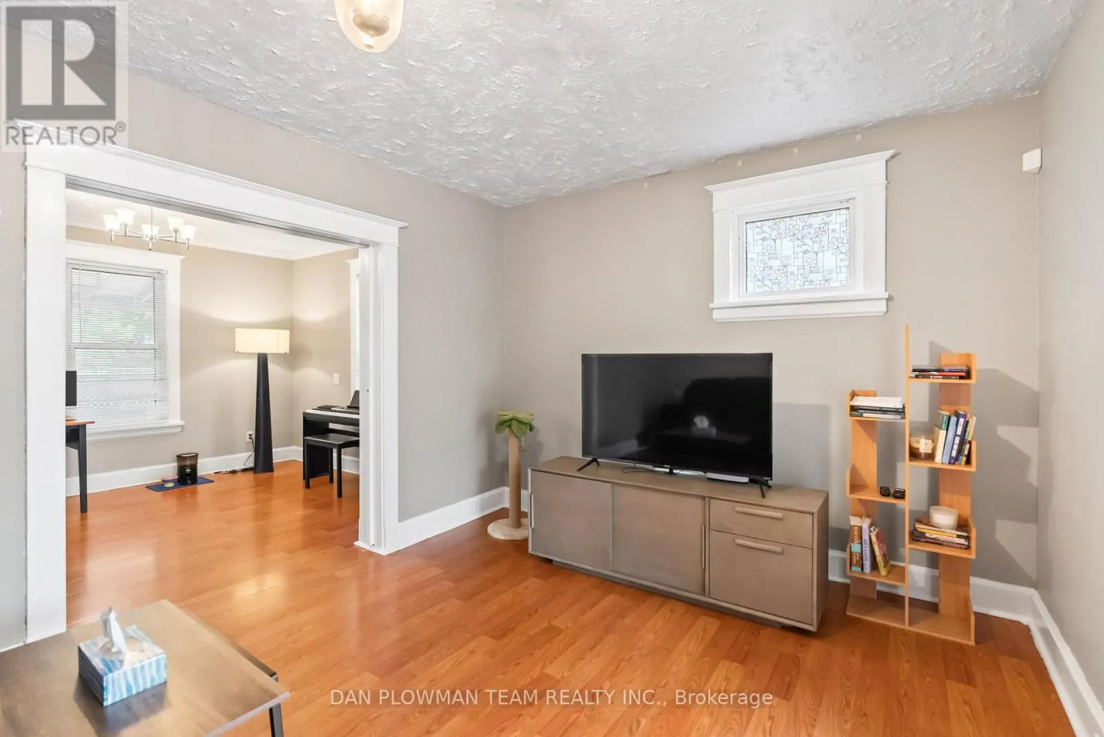 62 PARK ROAD S