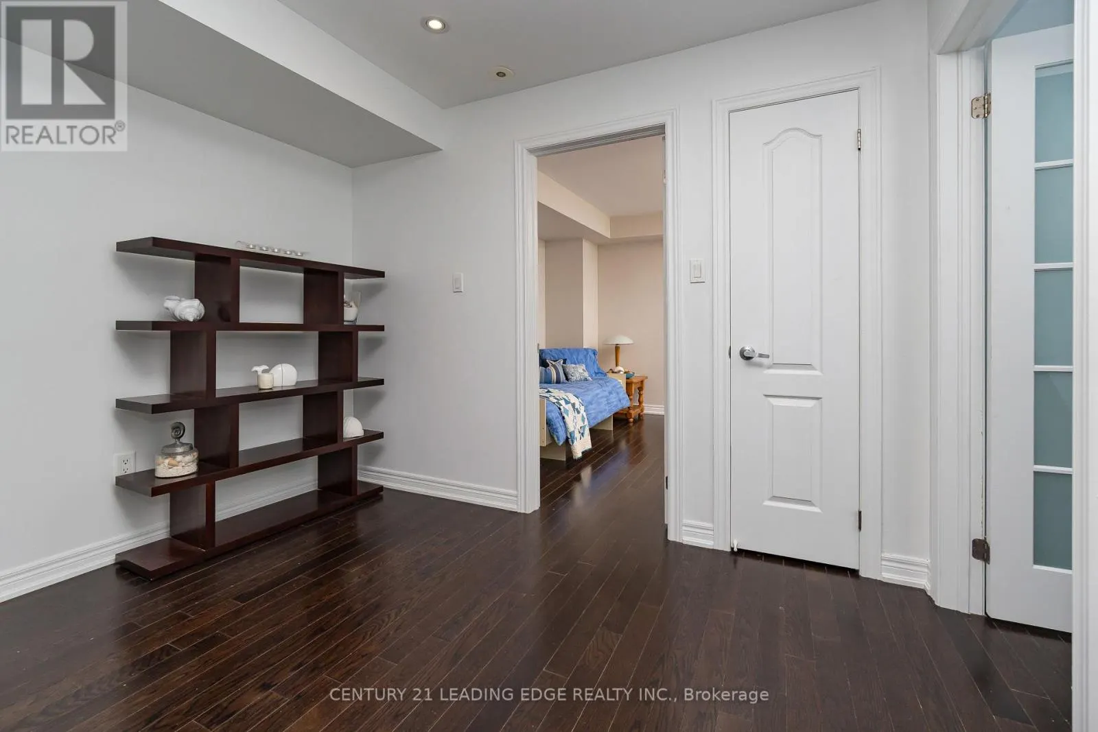 82 WOODBINE AVENUE