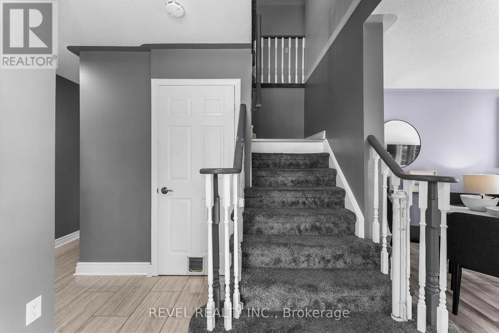 17 HIRONS DRIVE