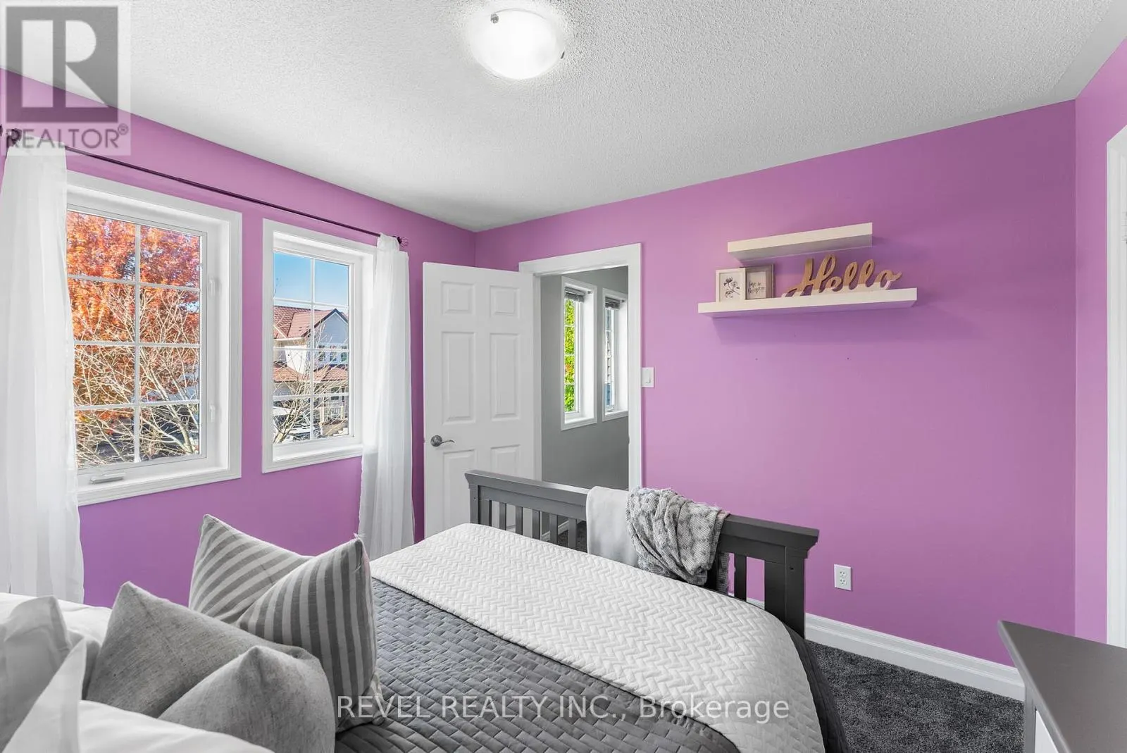 17 HIRONS DRIVE