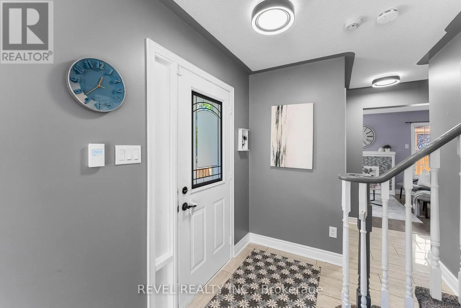 17 HIRONS DRIVE