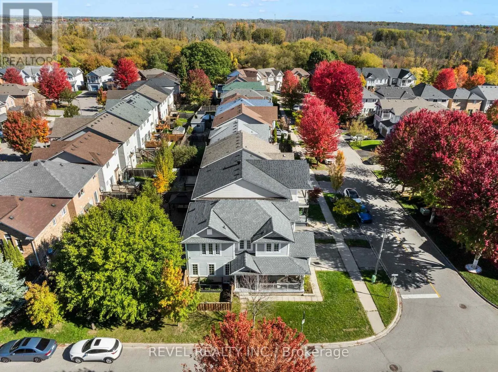 17 HIRONS DRIVE