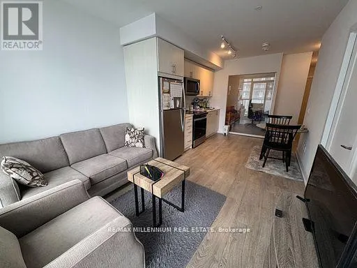 1715 - 2550 SIMCOE STREET N