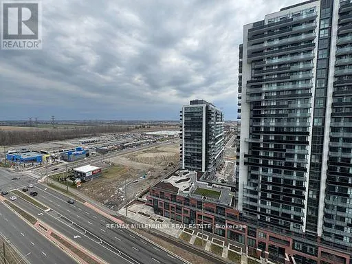 1715 - 2550 SIMCOE STREET N