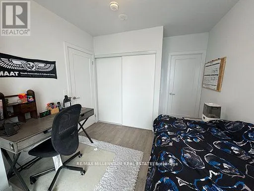 1715 - 2550 SIMCOE STREET N