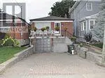 8 CRAIGLEE DRIVE