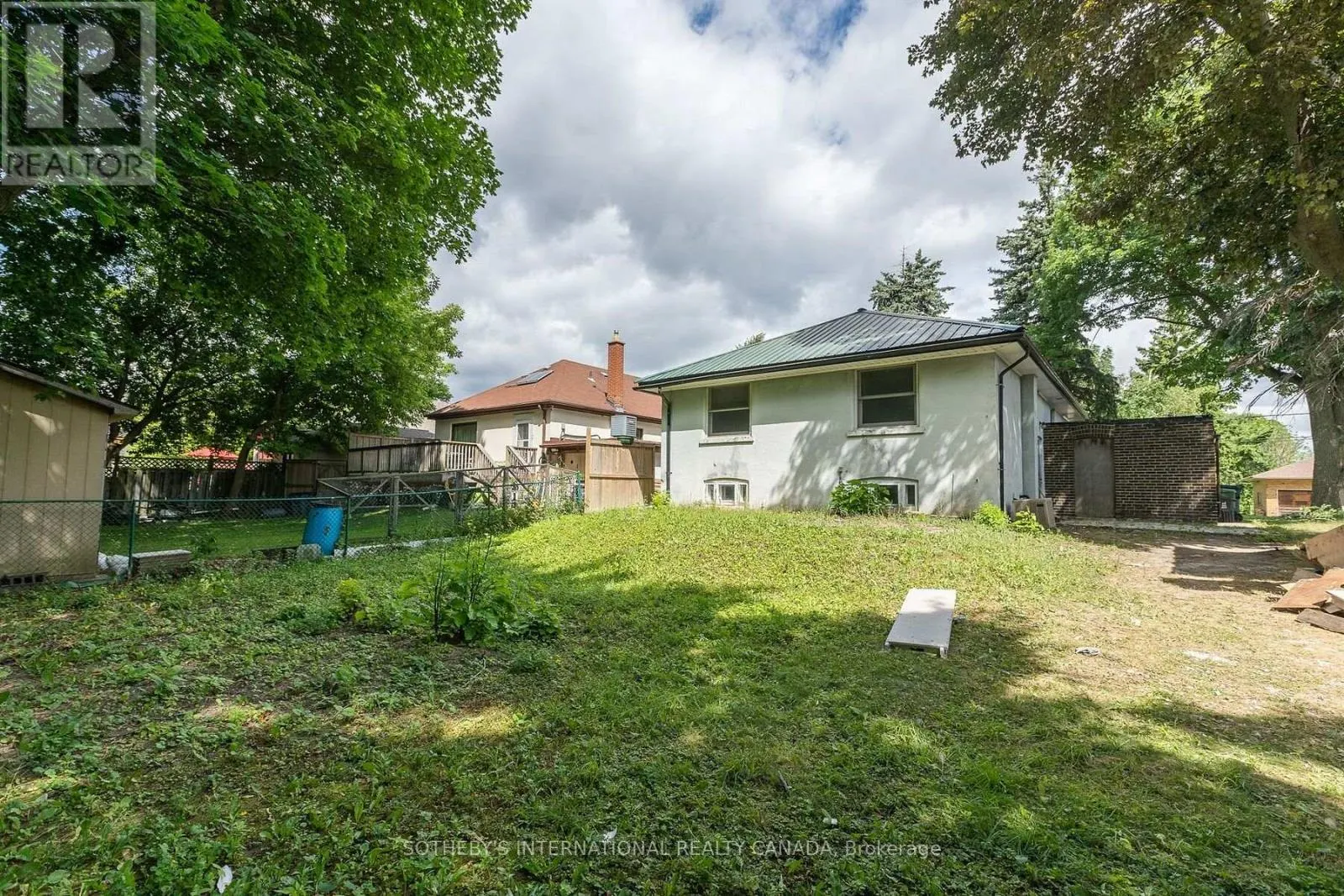 17 AYRE POINT ROAD