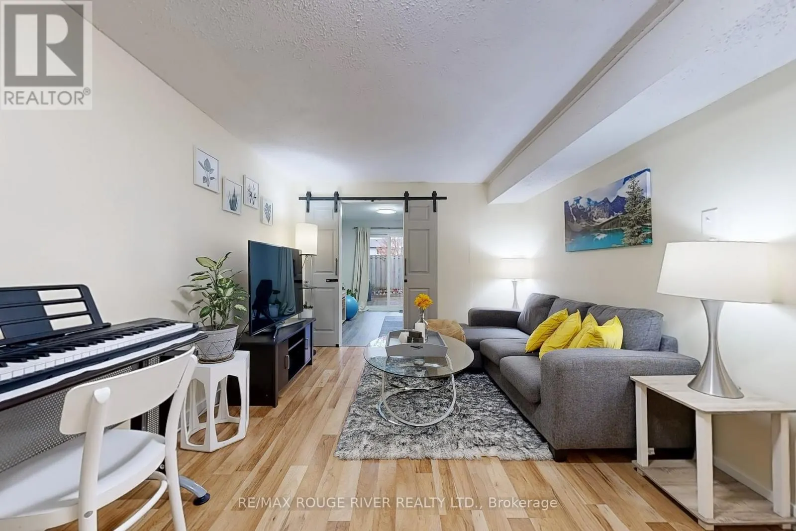 5 - 611 GALAHAD DRIVE