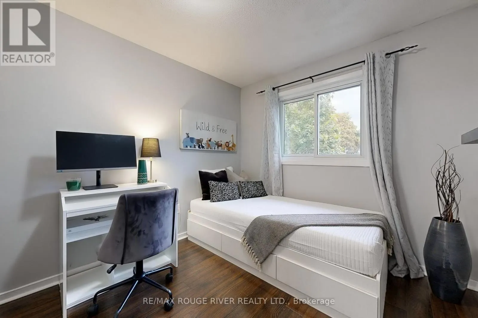 5 - 611 GALAHAD DRIVE