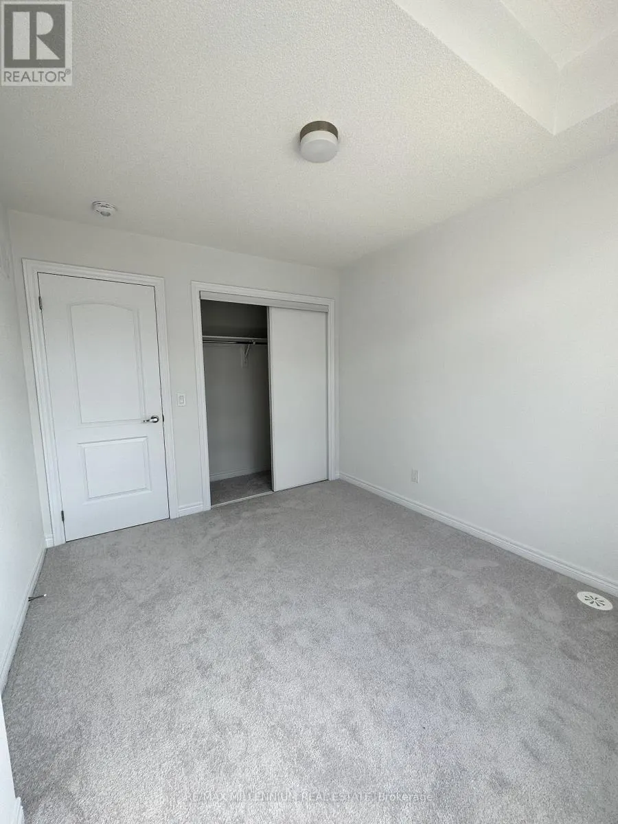 50 SORBARA WAY W