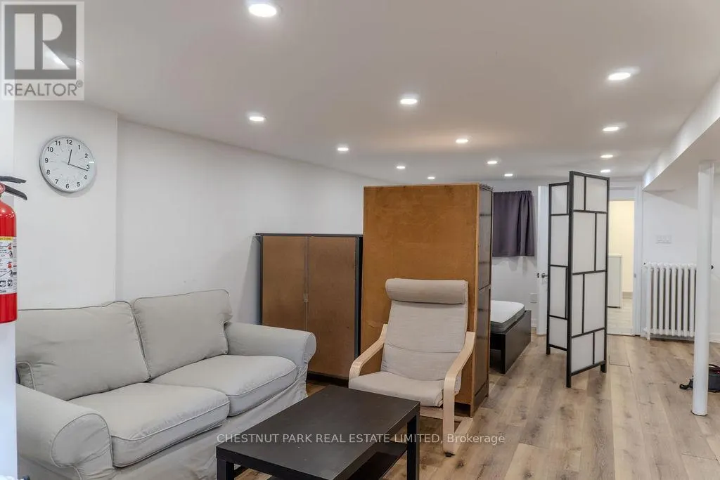 LOWER - 1065 PAPE AVENUE