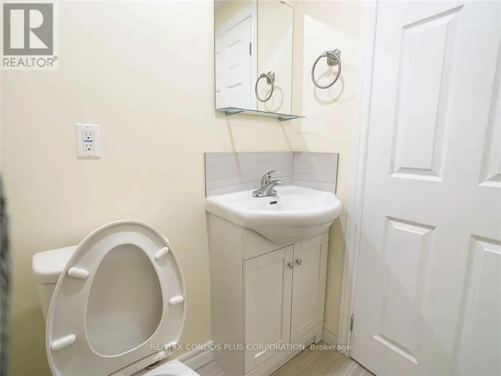 2A - 721 DANFORTH AVENUE