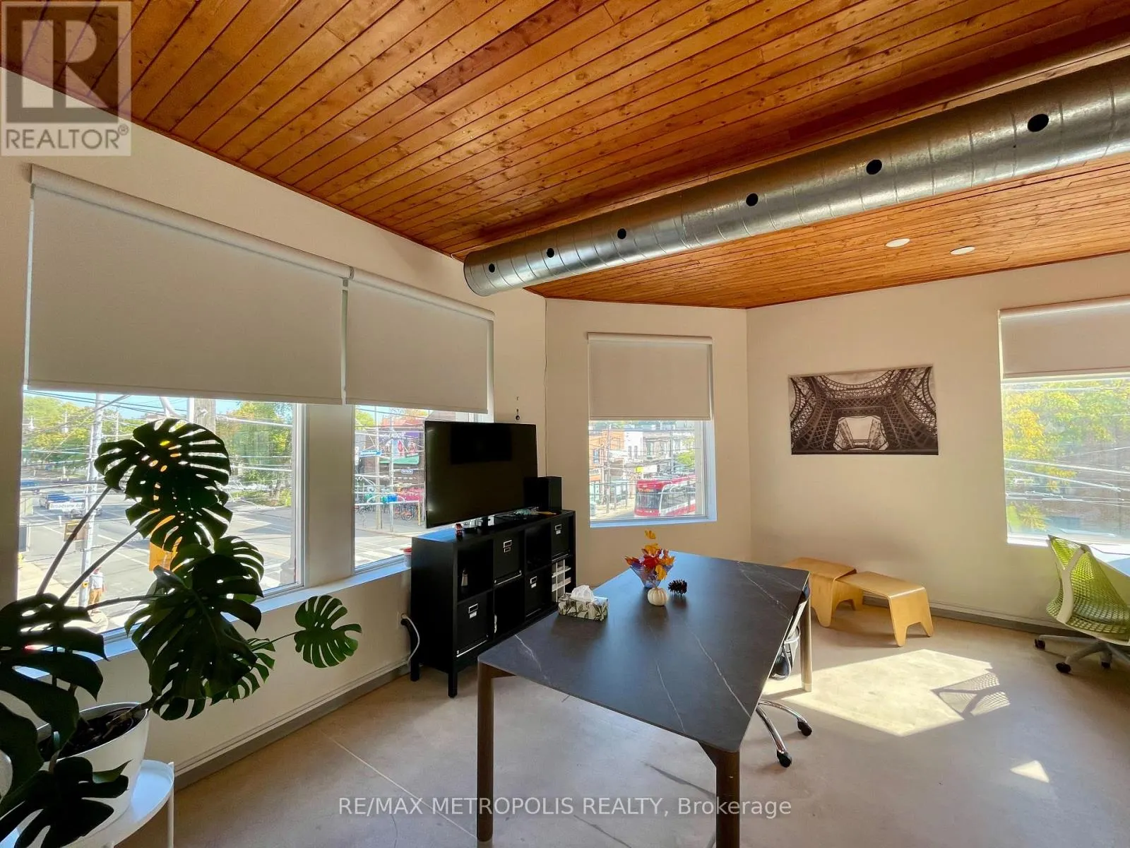 238 BROADVIEW AVENUE