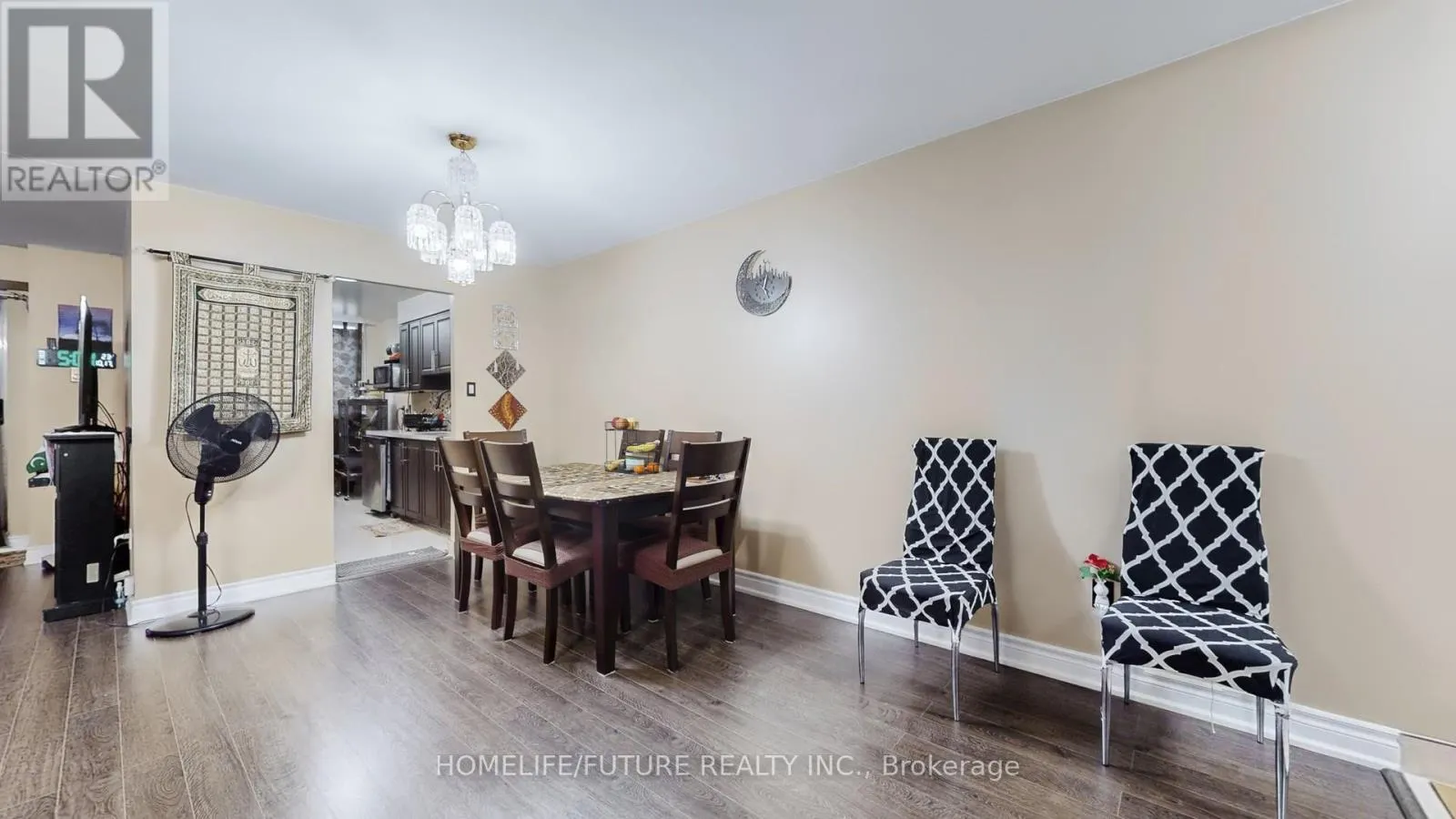 204 - 15 SEWELLS ROAD