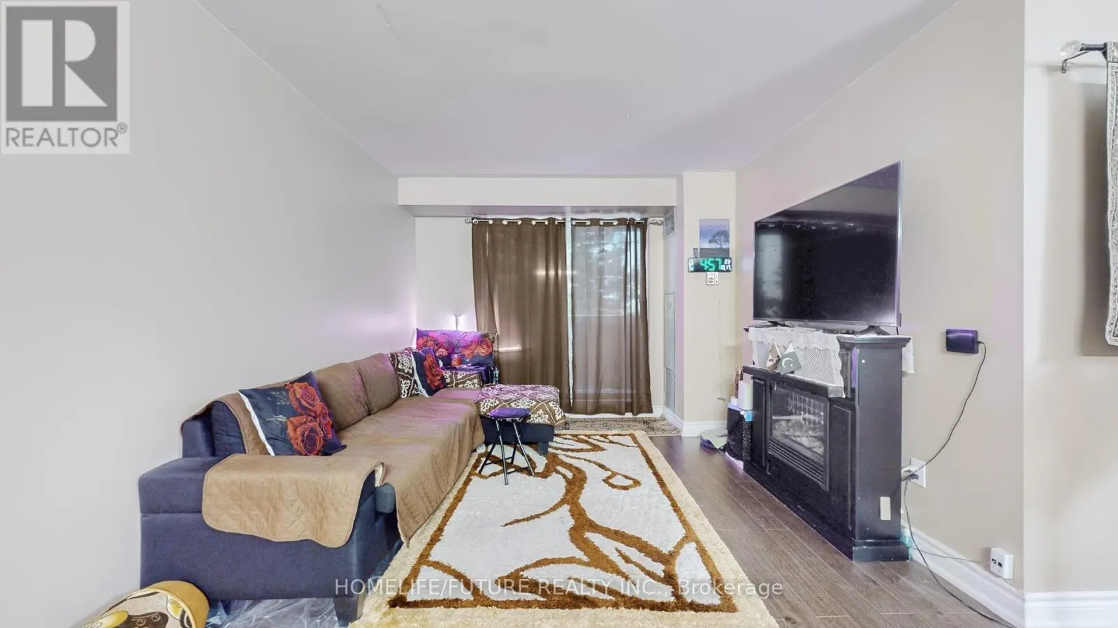 204 - 15 SEWELLS ROAD