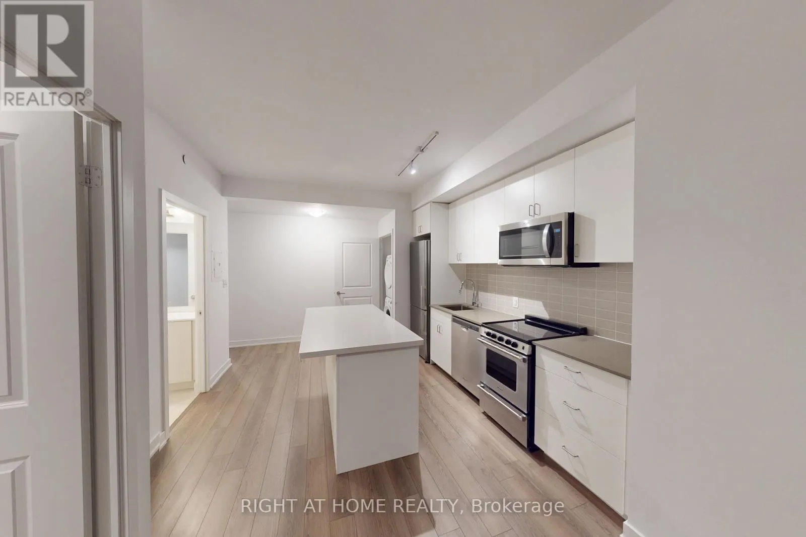 501 - 2799 KINGSTON ROAD