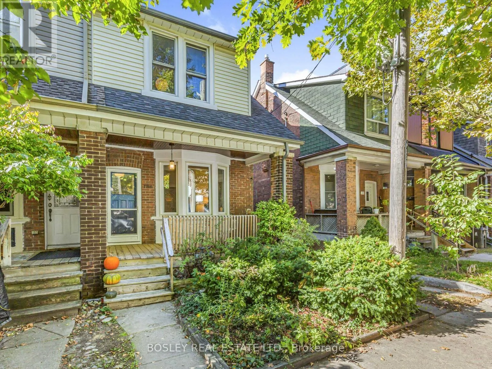 134 PARKMOUNT ROAD