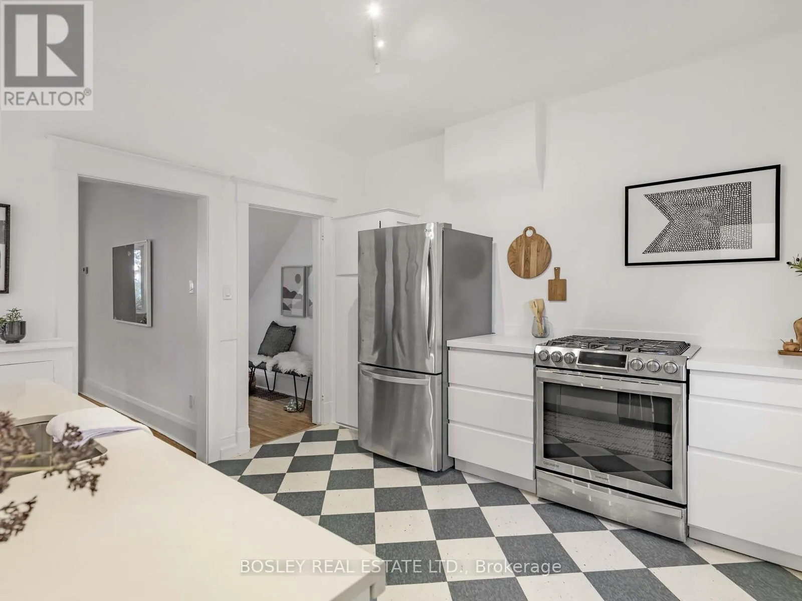 134 PARKMOUNT ROAD