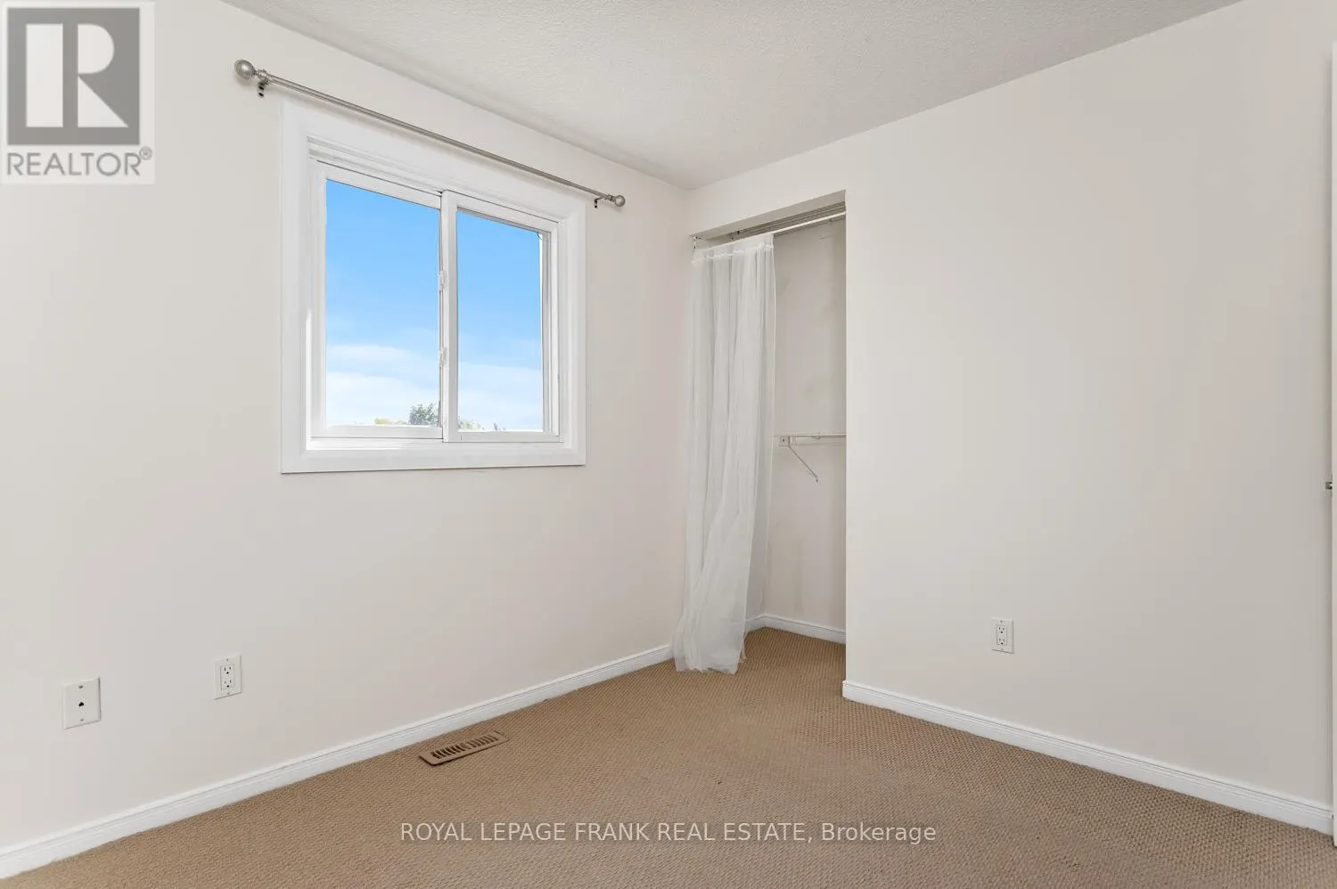 35 FERNBANK PLACE