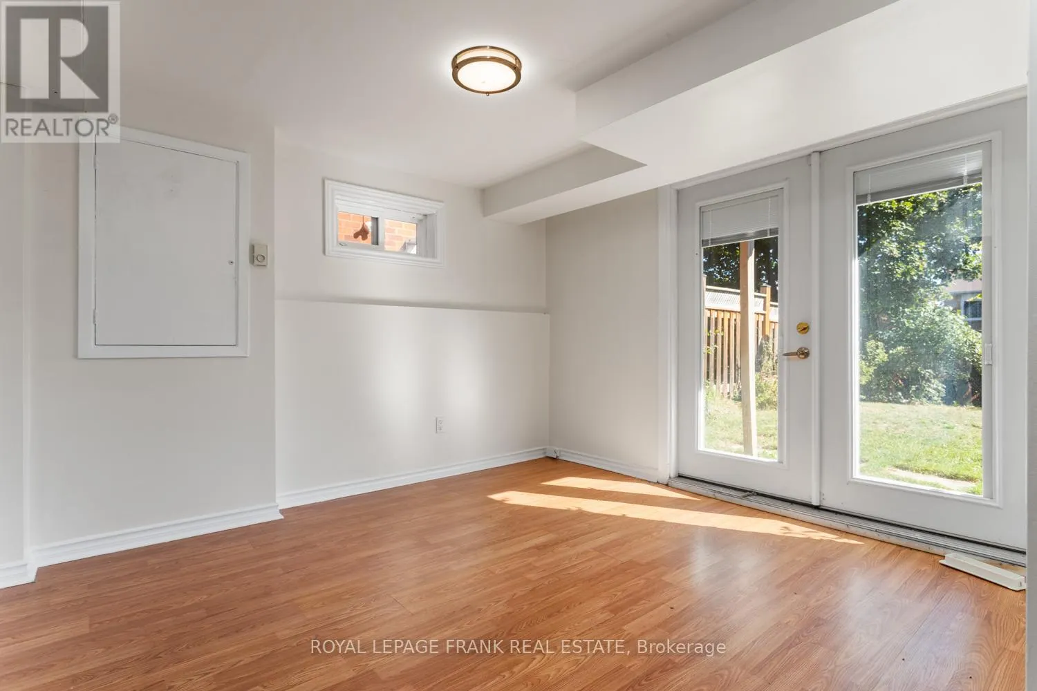 35 FERNBANK PLACE