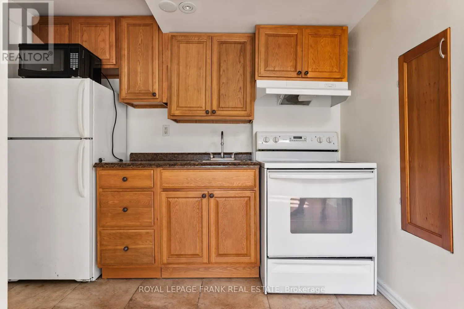 35 FERNBANK PLACE