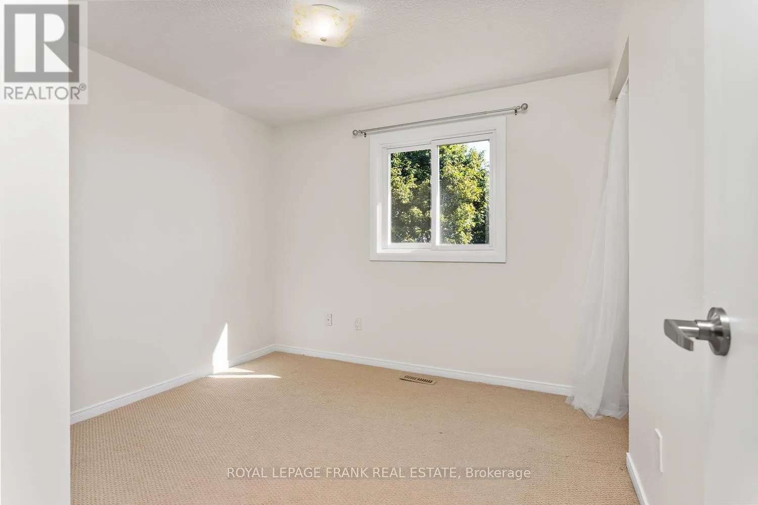 35 FERNBANK PLACE