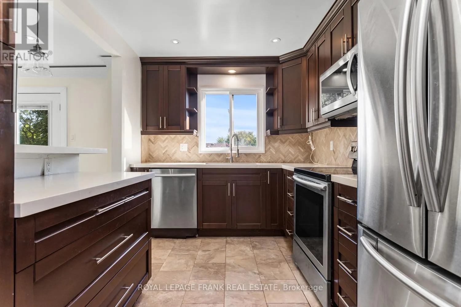 35 FERNBANK PLACE