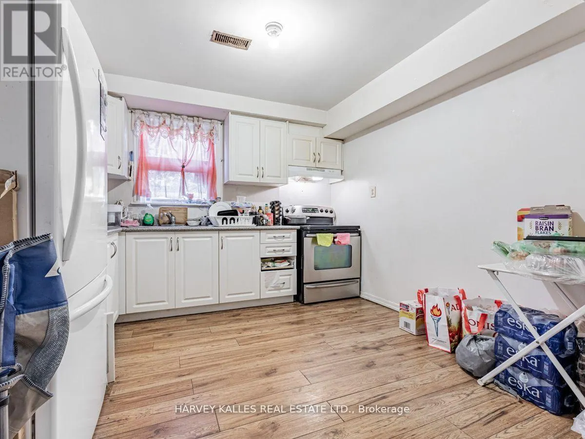 561-563 DANFORTH ROAD