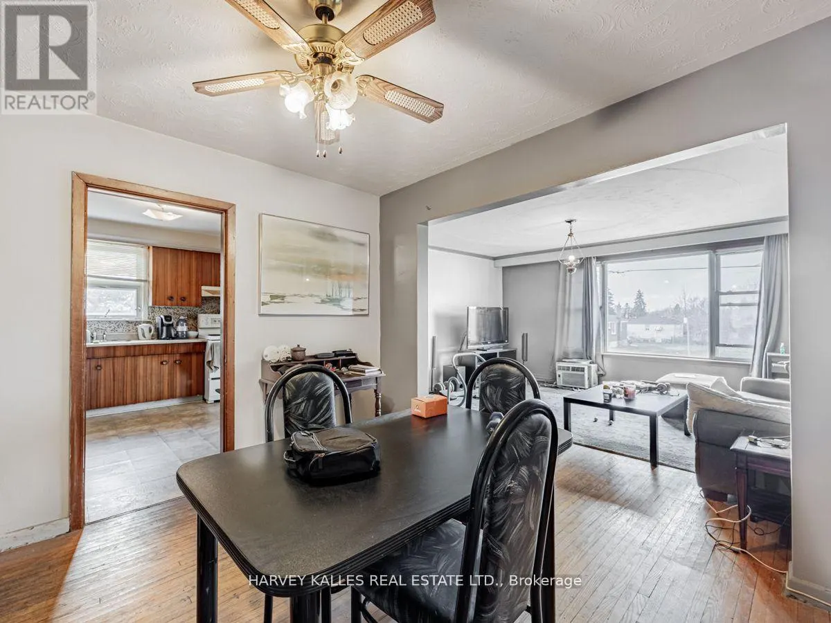 561-563 DANFORTH ROAD