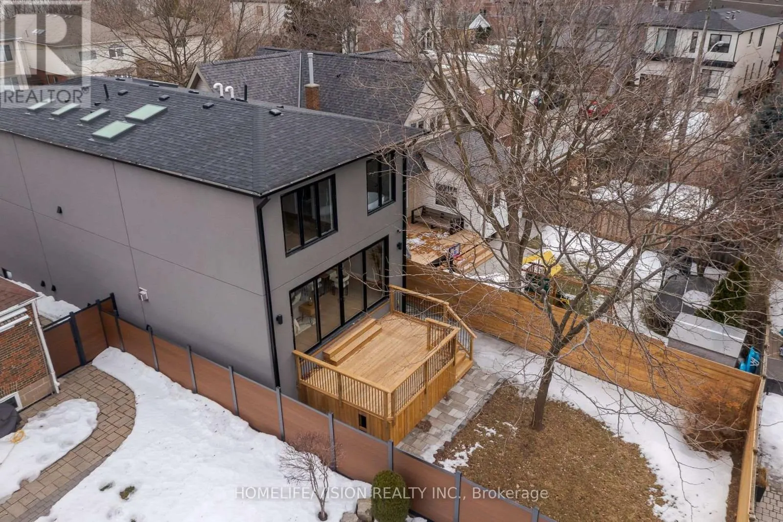 44 DORIS DRIVE