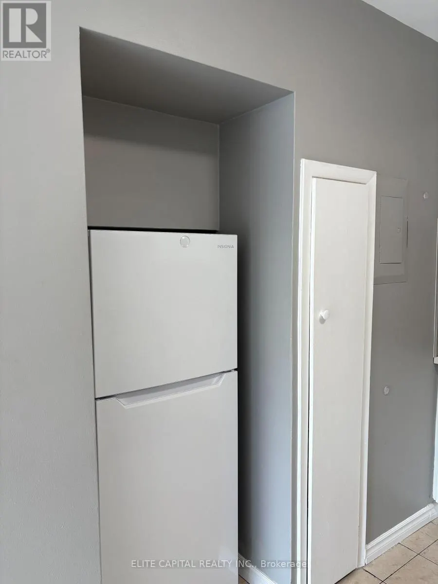 UNIT B - 2183 DANFORTH AVENUE