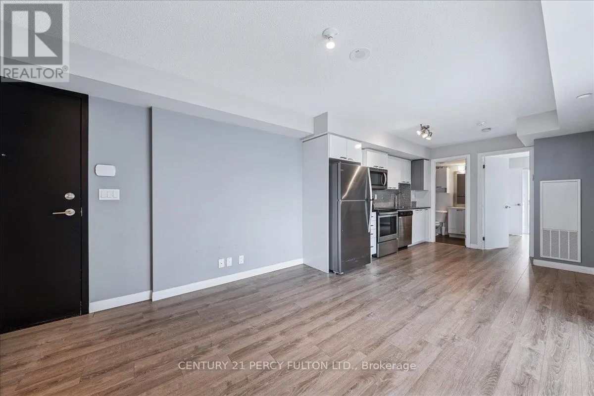 1503 - 2150 LAWRENCE AVENUE E